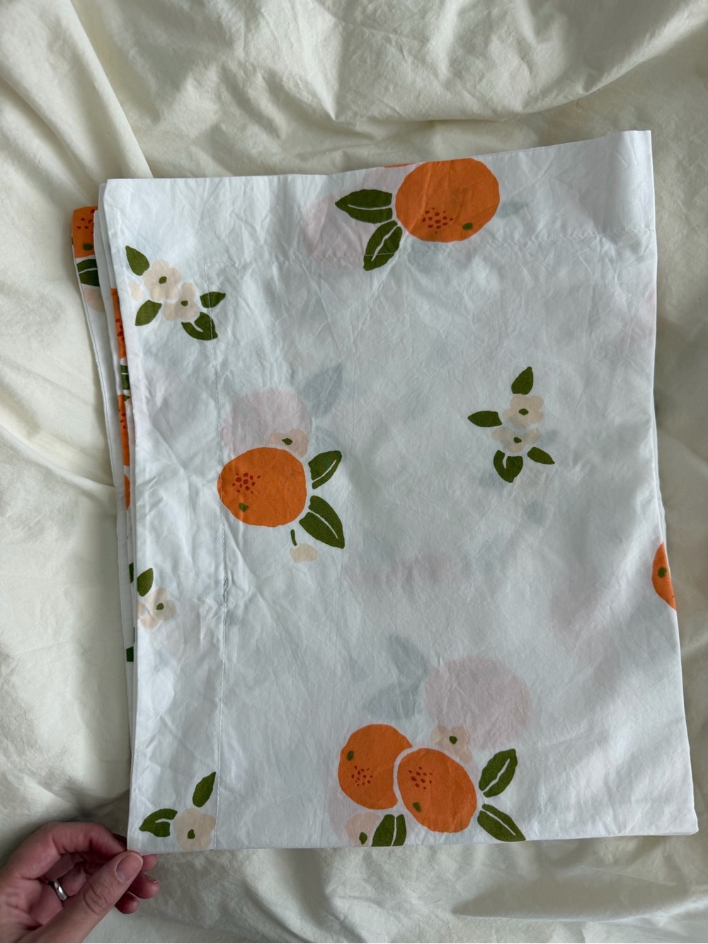 2 Garnet Hill White Cotton Pillowcase with Orange and Green Citrus Print